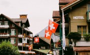A visszafogott kereslet ellenére árat emeltek a svájci szállodák