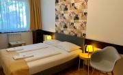 Hotel Gloria Budapest – nappalos recepciós állás