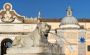 Állatvédő tüntetők festéket öntöttek a római Popolo tér szökőkútjára