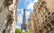 Párizs korlátozza a turisztikai célú lakáskiadást