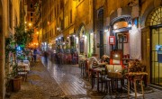 Kirakatba tett rezsiszámlákkal tiltakoznak a római éttermek az energiadrágulás ellen
