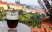 Hat literrel csökkent az egy főre eső sörfogyasztás Csehországban