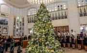 Kigyúltak az ünnepi fények a The Ritz-Carlton, Budapest karácsonyfáján