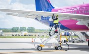 Fenntartható repülőgép-üzemanyagot tesztel a Mol, a Wizz Air és a budapesti reptér