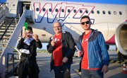 Túró Rudival kezdték meg a szurkolást a Wizz Air Eb-re tartó járatainak utasai