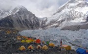 Nepál tovább emelné a mászóengedélyek díját a Mount Everesten