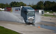 Közlekedésbiztonsági családi napon dől el, ki Magyarország legjobb kamionsofőrje
