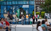Új közösségi tér lesz Budapest szívében a Városháza pop-up park