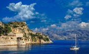 A pokoli hőség és az erdőtüzek ellenére a csúcson a görög turizmus
