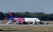 Bombafenyegetés miatt Ferihegyen szakította meg útját a Wizz Air egyik járata