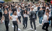 Pénteken több száz fiatal táncolja a francia négyest Szombathelyen