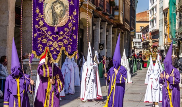 Los hoteleros españoles pueden estar frotándose las palmas por ser Semana Santa