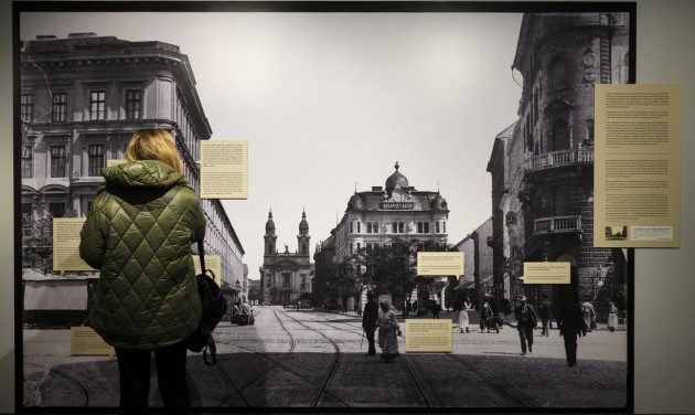 Korabeli fotók mutatják be Budapest aranykorát a Magyar Nemzeti Galériában