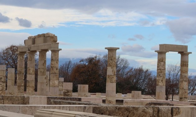 Megnyílt Nagy Sándor apjának restaurált palotája Görögországban