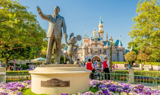 Oltóközpont lesz a kaliforniai Disneylandből