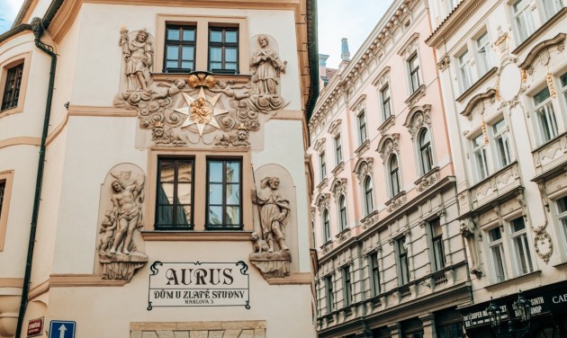Prága turisztikai oldalán megjelennek a szállodák csillagai