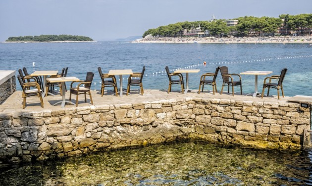 Horvátországban a vendéglátósok 75 százaléka megnyitotta teraszait