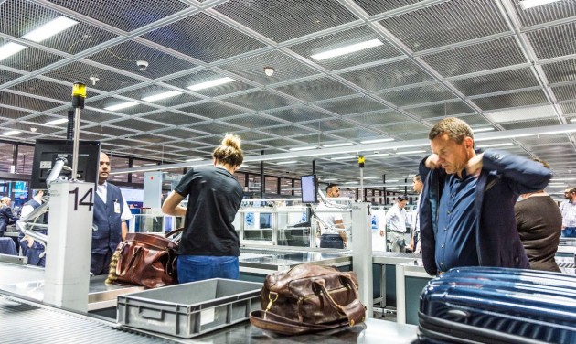 Sztrájkolnak a német repülőterek biztonsági dolgozói