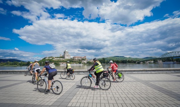 Határokon átívelő kerékpáros túrák indulnak Budapestre