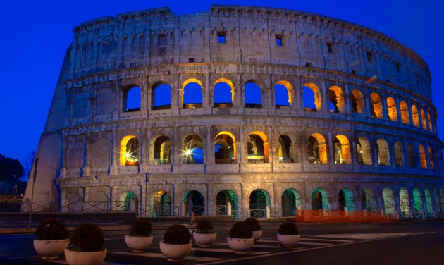 Róma legdrágább sörét itták a Colosseumba beszökött amerikai turisták