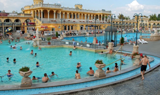 Nyitnak a gyógyfürdők, az Állatkert és a mozik Budapesten