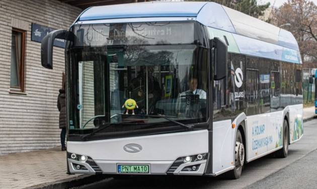 Hidrogénhajtású buszt tesztelnek Budapesten