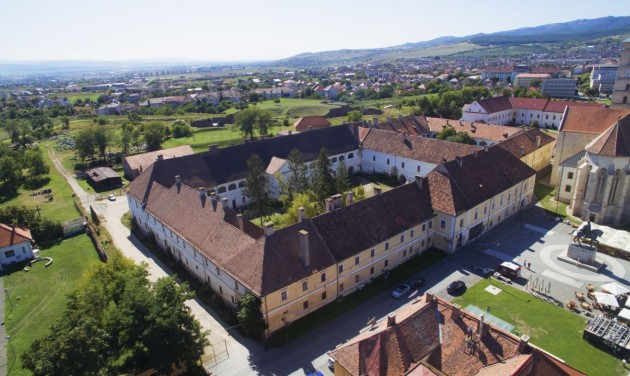 Hétfőtől látogatható a felújított fejedelmi palota Gyulafehérváron 