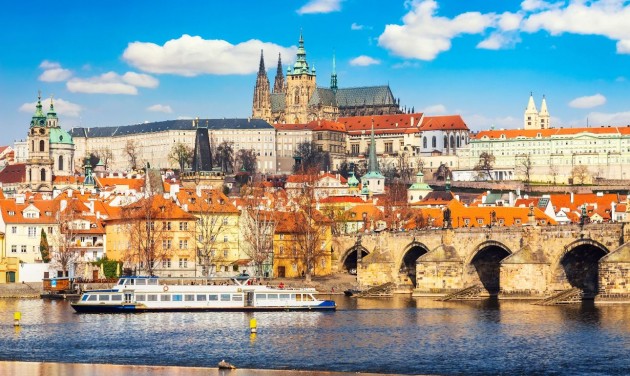Újra kiállították a cseh koronázási ékszereket a prágai Hradzsinban