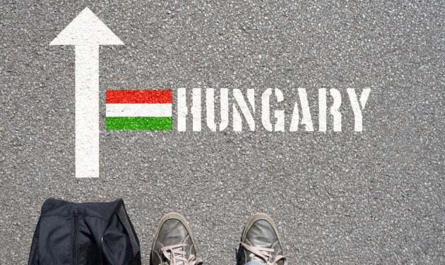 A román állampolgárok szabadon jöhetnek Magyarországra védettségi igazolással