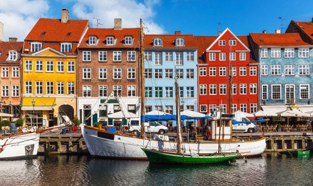 Dániába februártól nem kell teszt az oltott beutazóknak, Norvégia is enyhített
