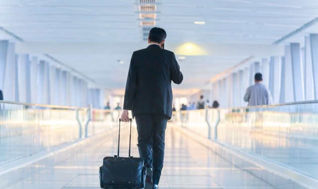Egyre több amerikai cég írja elő az oltást az üzleti utazóknak