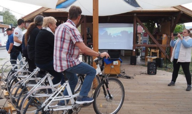 Magyarország első bringamoziját a nézők biciklizéssel működtetik