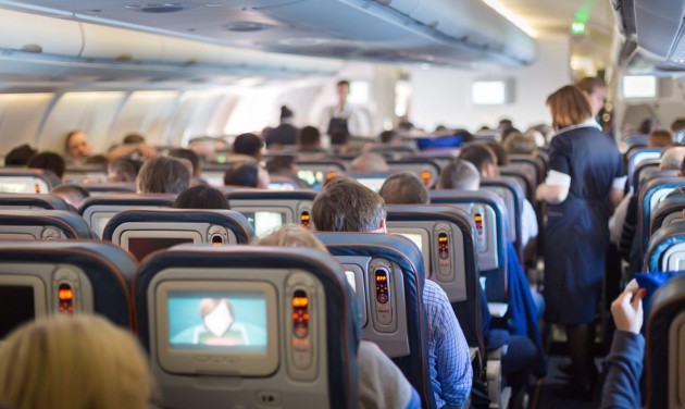 Könnyeket csal az utasok szemébe a légitársaság új repülésbiztonsági videója