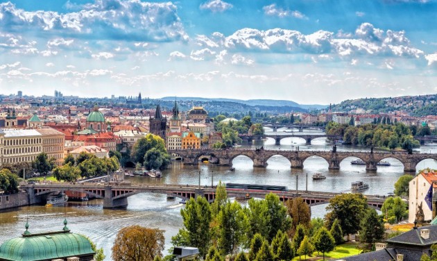 Tovább enyhülnek a járványellenes óvintézkedések Csehországban