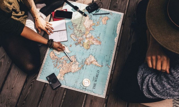 Világszerte az emberek 60%-a választana idén inkább belföldi utazást