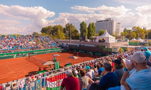 A magyar csapat sikerét ünnepelték a Davis-kupával debütáló Helikon Teniszcentrumban