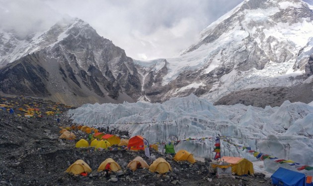 Nepál tovább emelné a mászóengedélyek díját a Mount Everesten