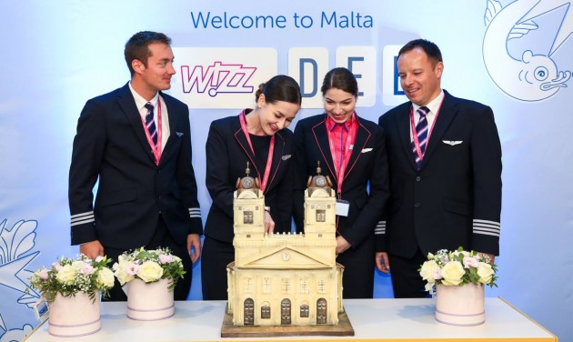 Malta welcomes new Debrecen flight with special cake