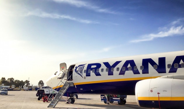 Kénytelen tárgyalni a szakszervezetekkel a Ryanair