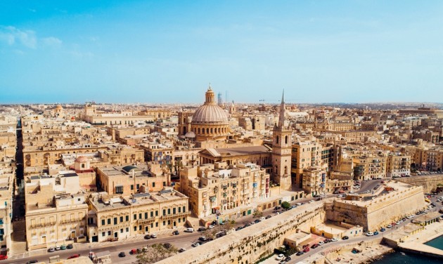 Jól halad az oltásokkal Málta, tartja a június 1-jei nyitási időpontot