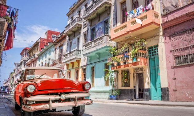 Kuba 90 napra meghosszabbította a turistavízumok érvényességét