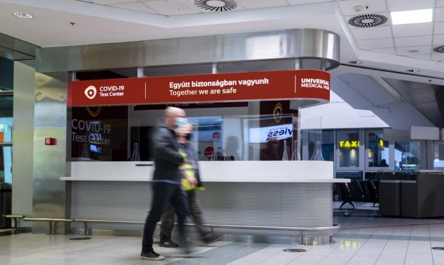 Koronavírus-tesztközpont nyílt a budapesti repülőtéren