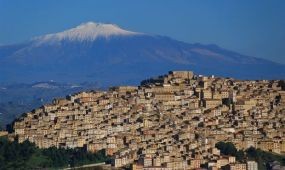 Szicíliai házak eladók egy csésze kávé áráért