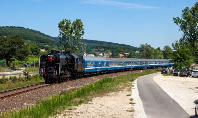 Pécs környéki retró vonatozásra invitál jövő hétvégén a MÁV