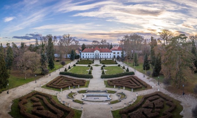 Elkezdődött a nagycenki Széchenyi-kastély turisztikai fejlesztése