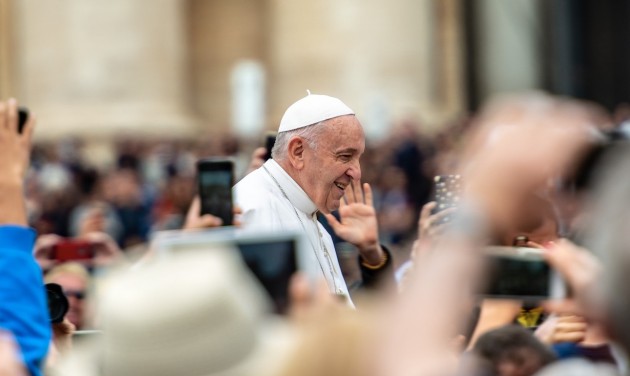 Ezt kell tudni a pápalátogatásról: programok, utazási kedvezmények, közlekedési korlátozások