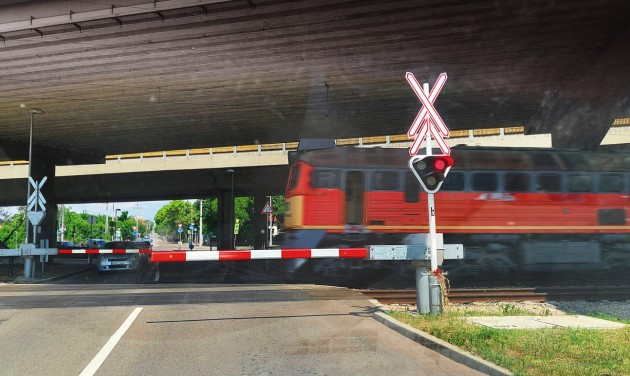 Figyelemfelkeltő vasútbiztonsági kampányt indít a MÁV