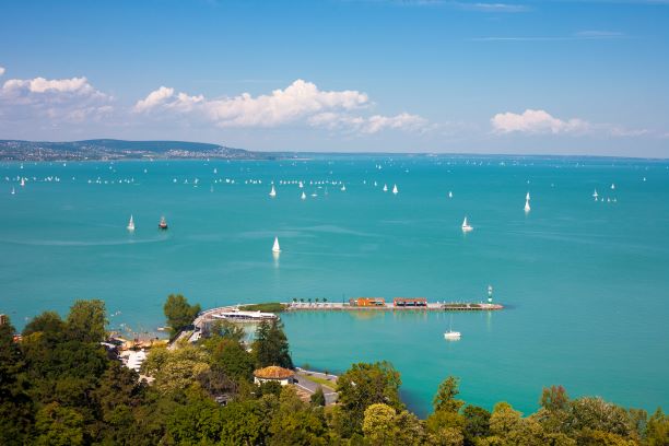 Itt a balatoni települések toplistája | Turizmus.com